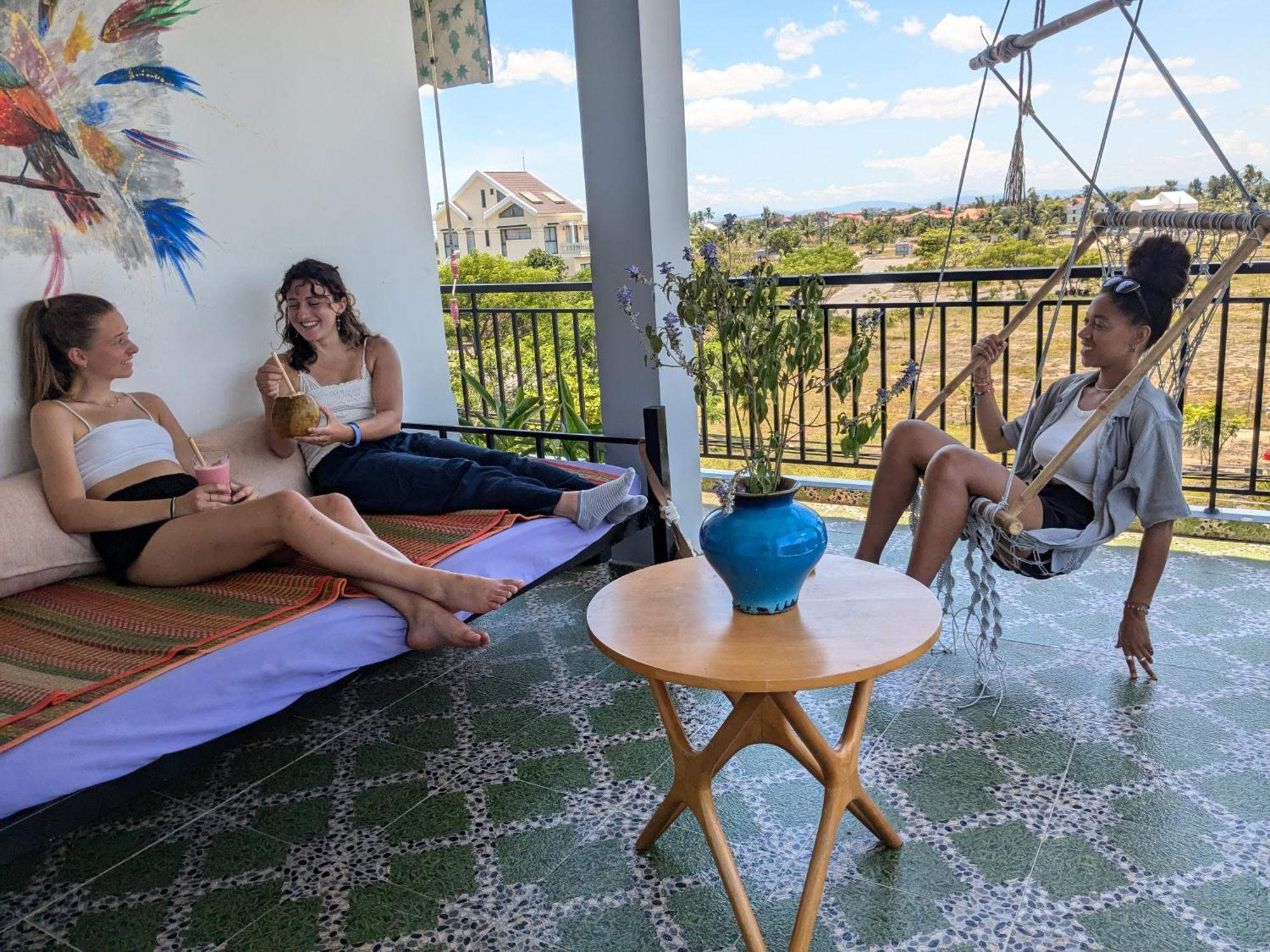 Nalani Homestay & Hostel Хой Ан Екстериор снимка